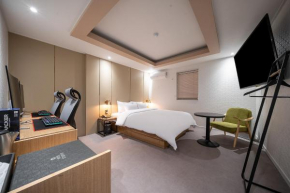 Story 9 Hotel